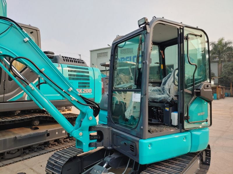 Máy xúc đào Kobelco SK50P-6