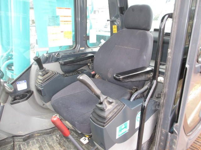 Máy xúc đào Kobelco SK200-8