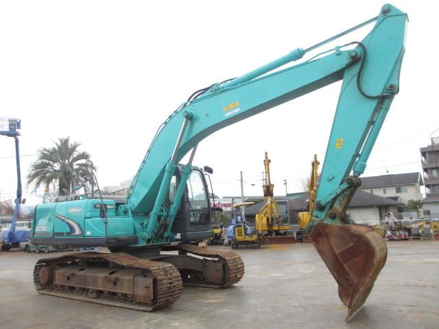 Máy xúc đào Kobelco SK200-8