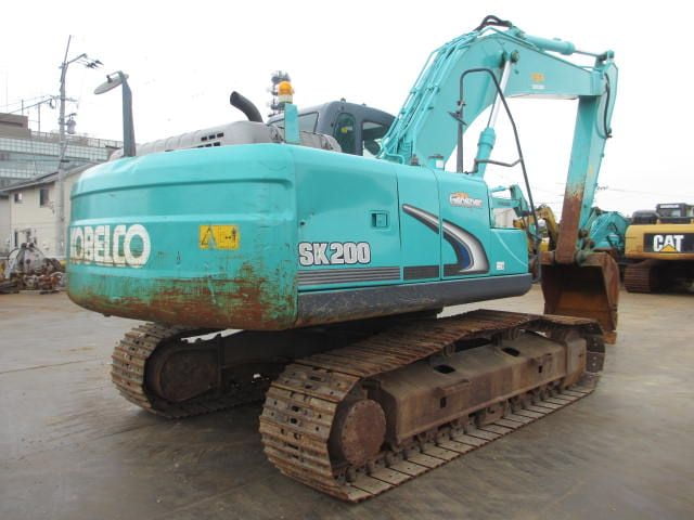 Máy xúc đào Kobelco SK200-8