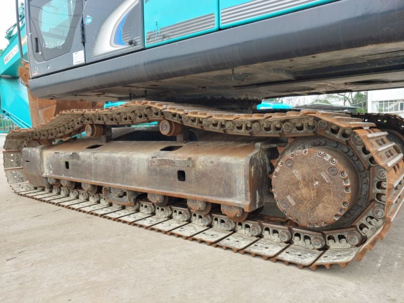 Máy xúc đào Kobelco SK200-8