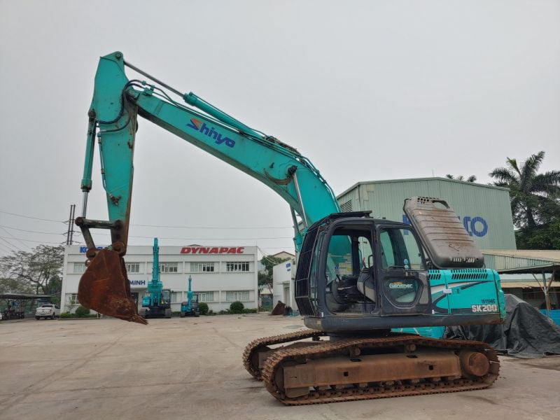 Máy xúc đào Kobelco SK200-8
